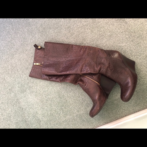 Tory Burch boots! - Picture 6 of 8